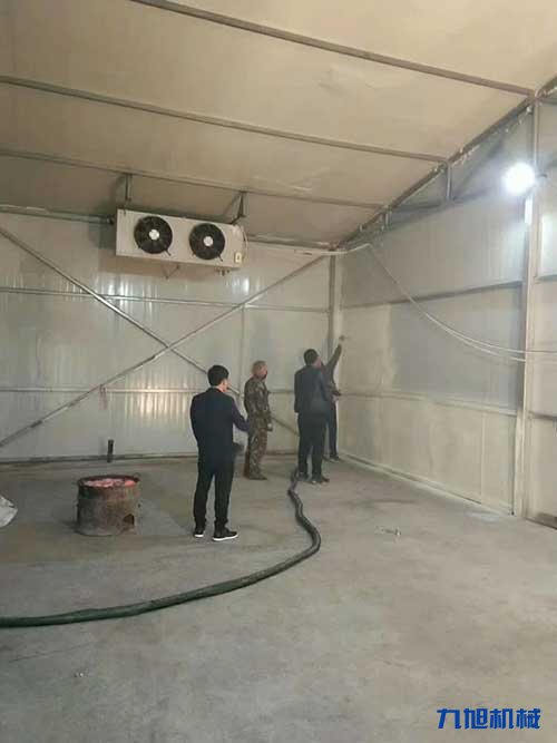 徐州養(yǎng)殖場(chǎng)聚氨酯保溫噴涂施工(圖1) 養(yǎng)殖場(chǎng)聚氨酯保溫噴涂施工案例