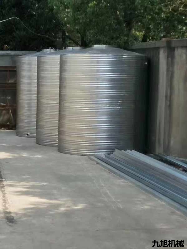 聚氨酯澆注機(jī)JNJX-III(D)型用于不銹鋼保溫桶澆筑施工